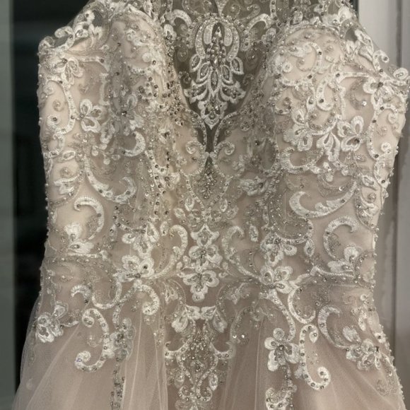 Mori Lee size 18 A line Gown Ivory - Picture 5 of 8